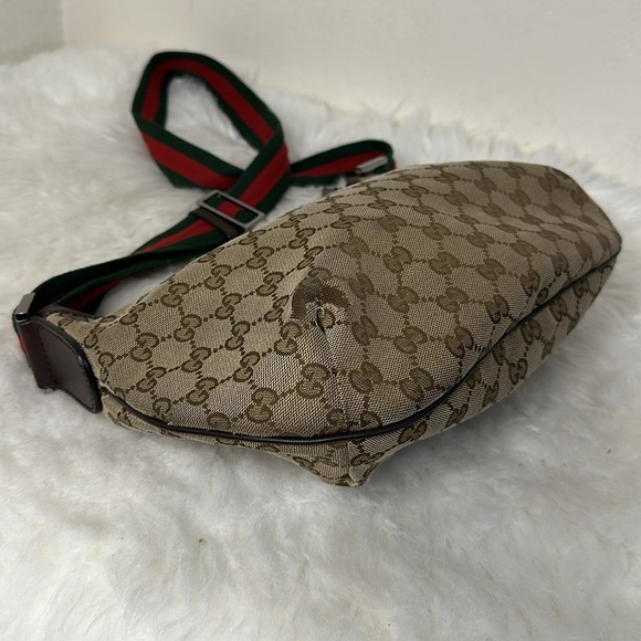 💯Authentic Gucci Shoulder Bag with Cherryline🍀 - Picture 11 of 15